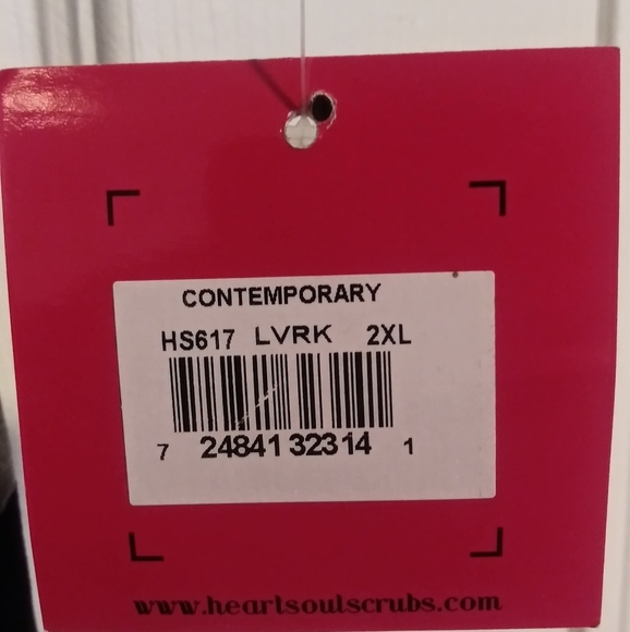 Heartsoul scrub top - Picture 2 of 3